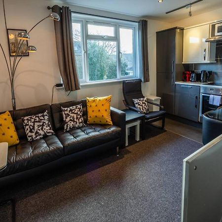 Newly Renovated Ideally Situated 2 Bedroom Flat Bournemouth Exterior photo