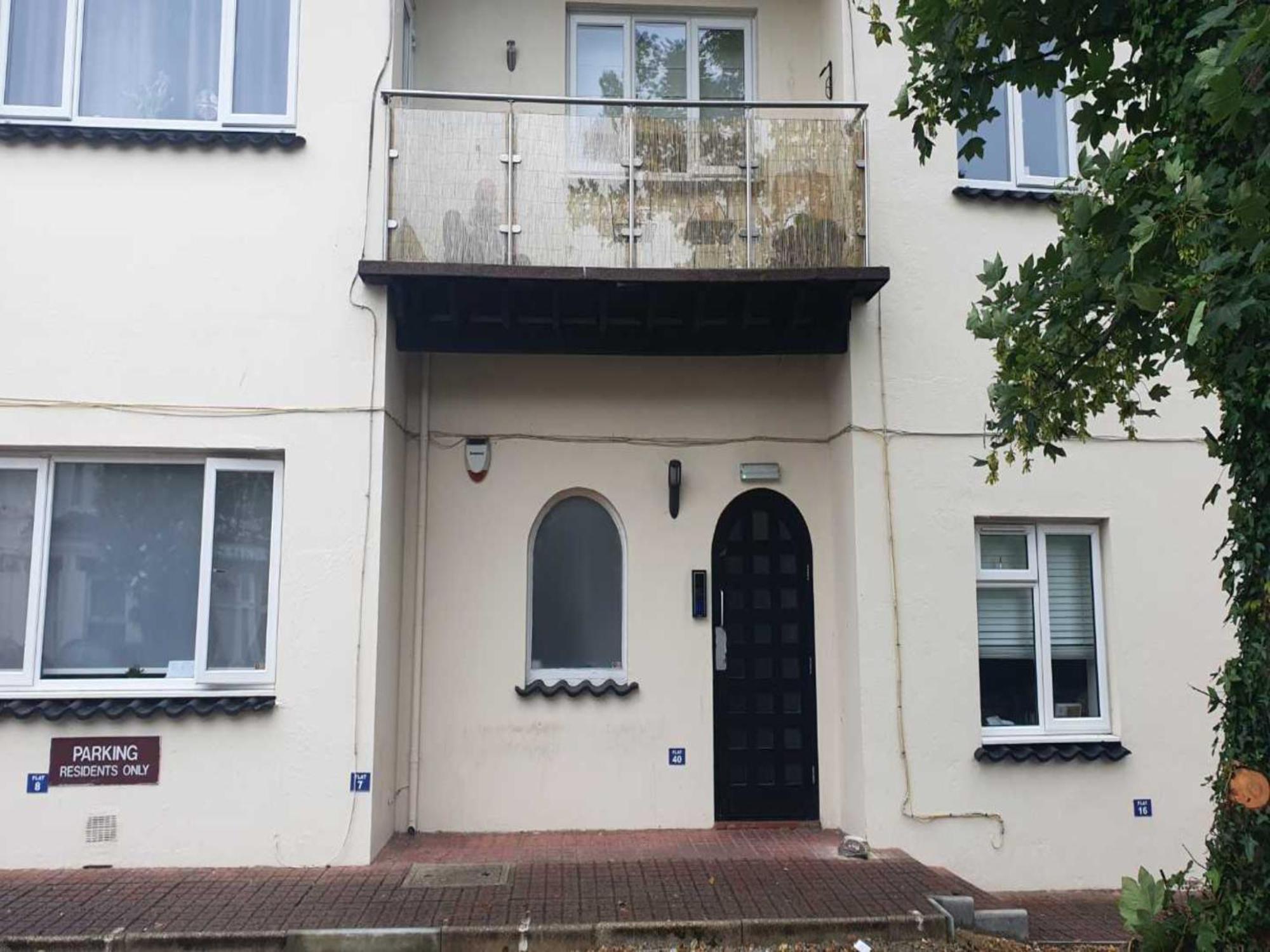 Newly Renovated Ideally Situated 2 Bedroom Flat Bournemouth Exterior photo